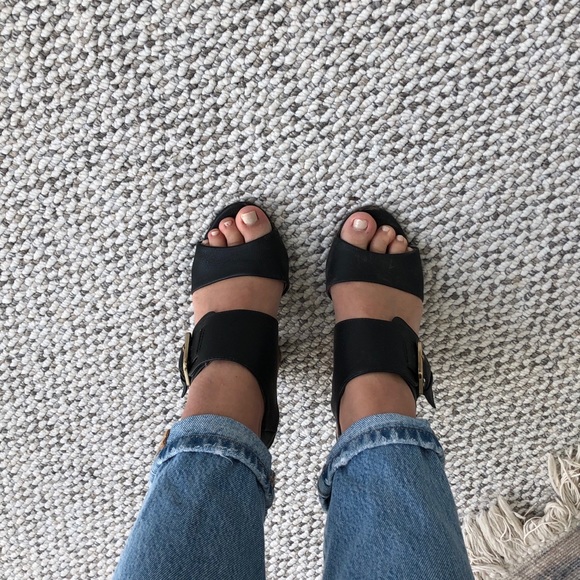 Block Heels - Picture 2 of 6